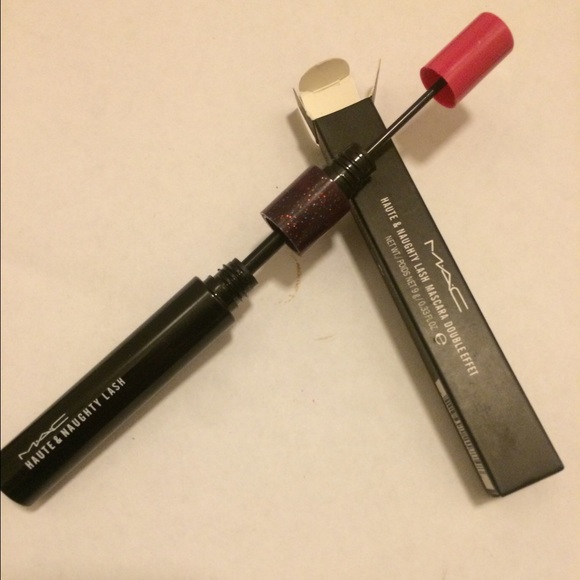 MAC HAUTE & NAUGHTY DOUBLE EFFETE MASCARA