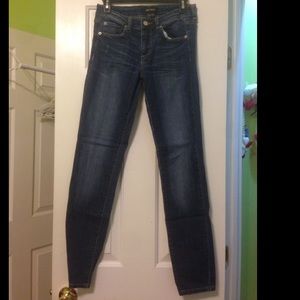 Skinny jeans fit like a 2