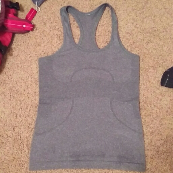 🚫SOLD🚫Lululemon run swiftly tank