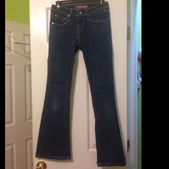Levis jeans