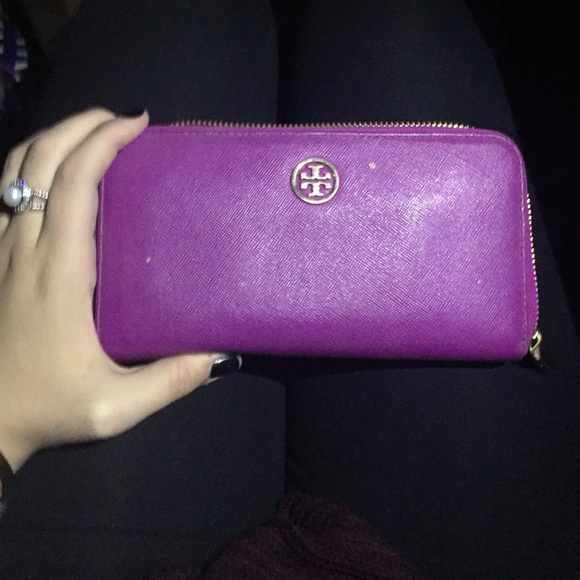 Tory burch wallet