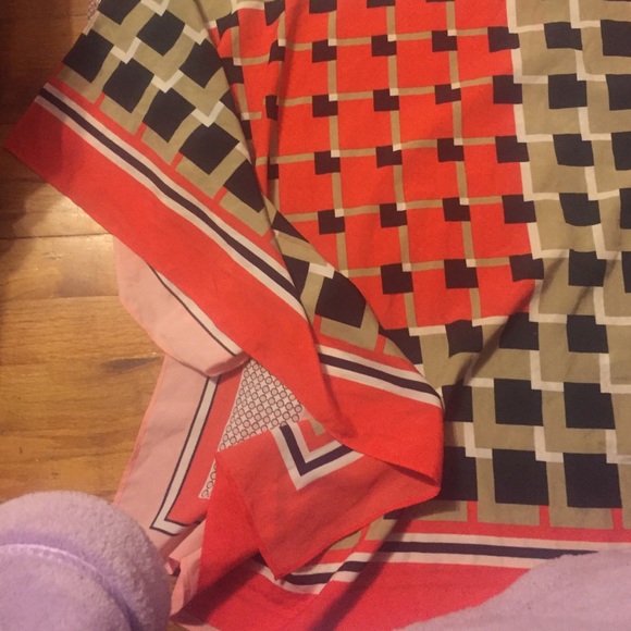 Top - Picture 2 of 3
