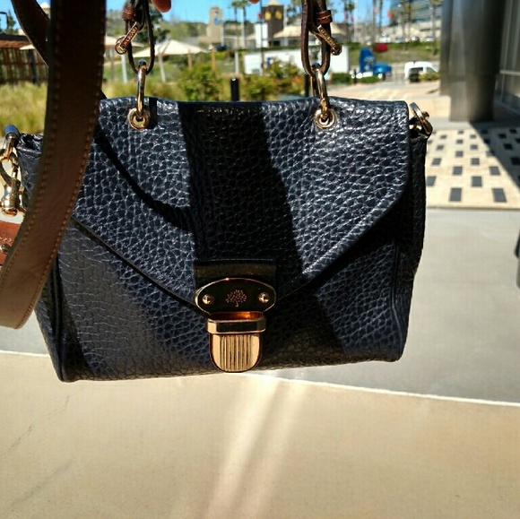 Mini Mulberry push lock bag in navy - Picture 2 of 2