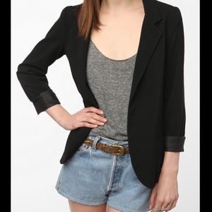 UO BLACK BLAZER