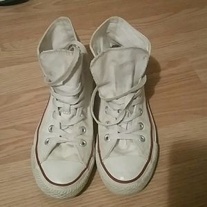 White converse sneak
