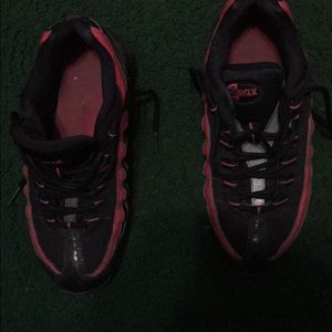 Nike air max ( hot pink & black )!!!