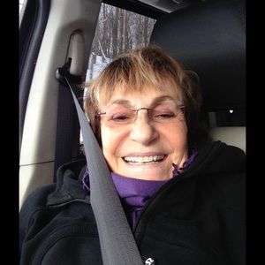 Meet your Posher, Flora