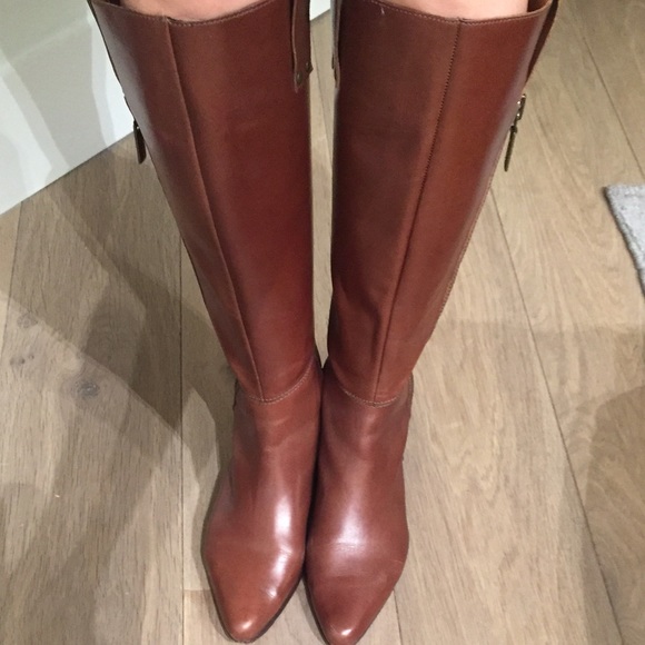 Michael Kors boots in brown leather