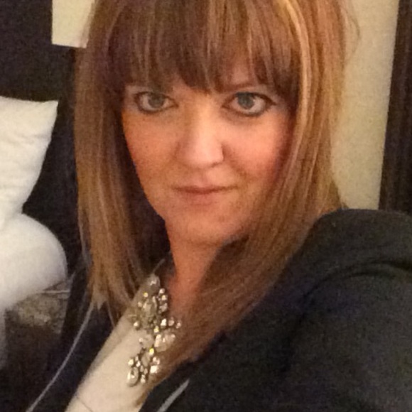 Meet your Posher, Kate - Picture 2 of 4