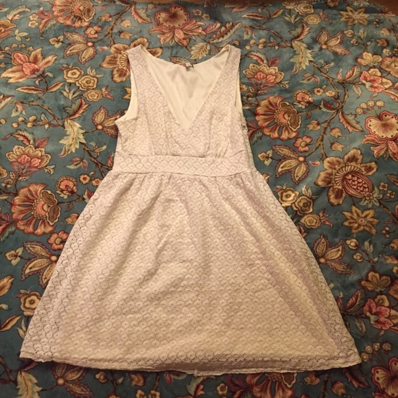 White/cream lace dress