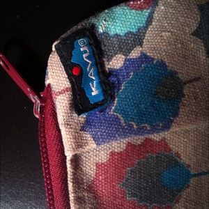 Kavu Wristlet