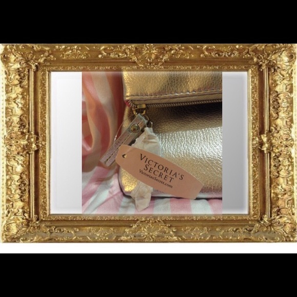 ✨ BN STUNNING VS SILVER OVERSIZED CLUTCH ✨ - Picture 3 of 4