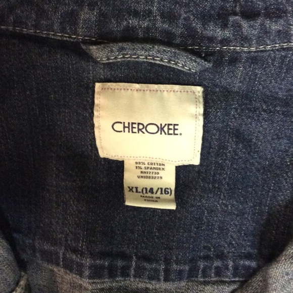 💗 Perfect Jean Jacket - Picture 2 of 2