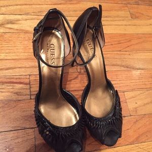 Black open toes shoes 3.5" heels size 6.5