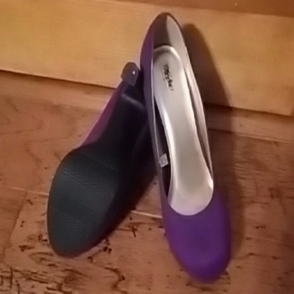 SOLD- Purple Microfiber/Suede Mossimo Heels - Picture 2 of 4