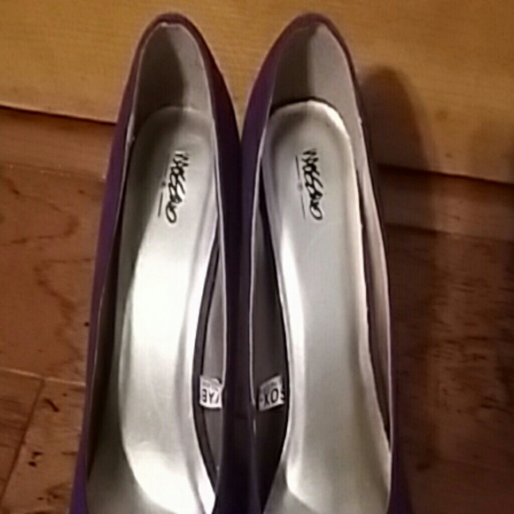 SOLD- Purple Microfiber/Suede Mossimo Heels - Picture 4 of 4