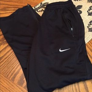 🚨SOLD🚨 Men's NIKE Dri-Fit Jogging Pants