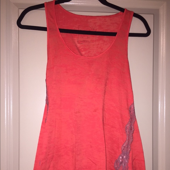 NEW LISTINGS! - Picture 2 of 4