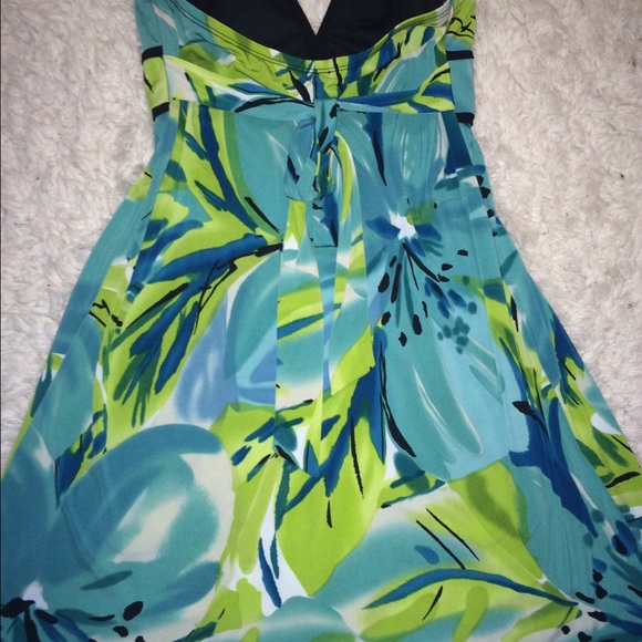 Dress - Picture 2 of 2