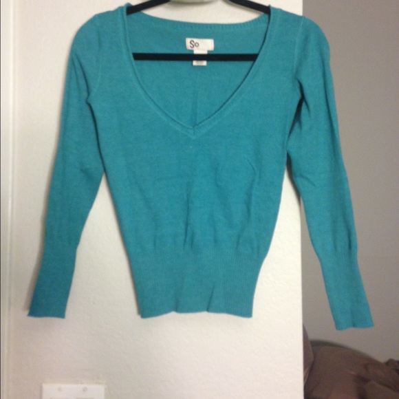 Blue v neck sweater