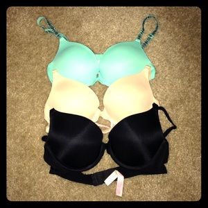 PINK Victoria's Secret bras