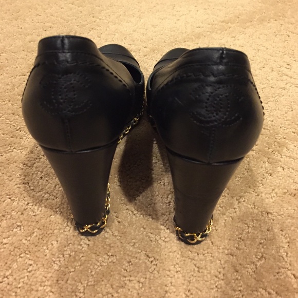 Chanel heels - Picture 3 of 3