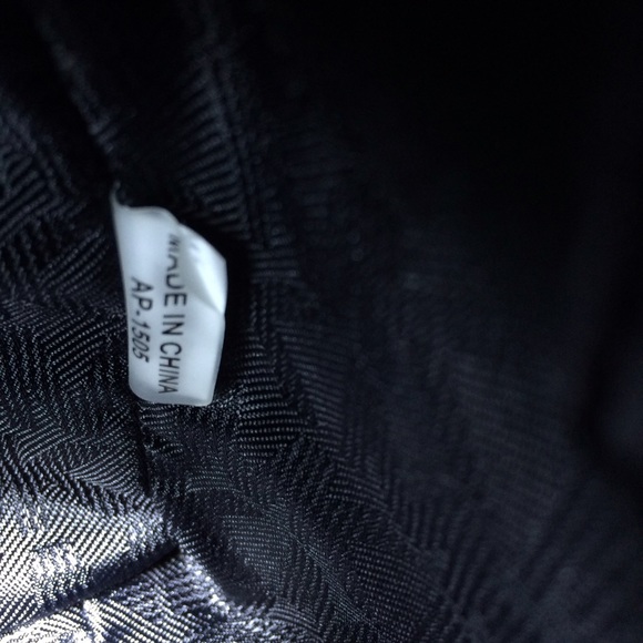 Michael Kors Hamilton Frame Out Black Bag - Picture 4 of 4