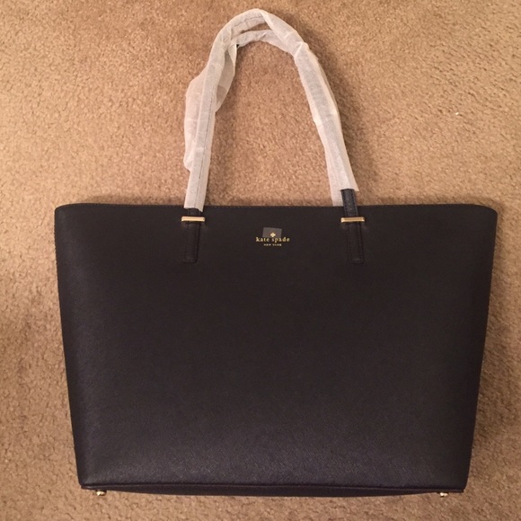 Kate Spade New York Medium Harmony in Black