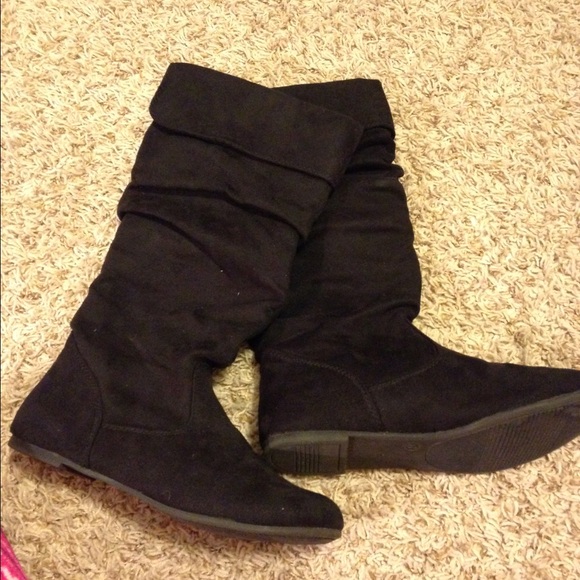 Shoes - Tall black suede boots