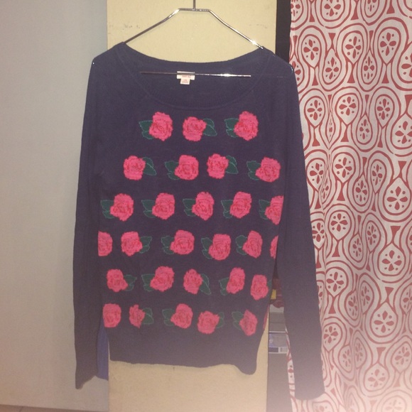 Mossimo sweater