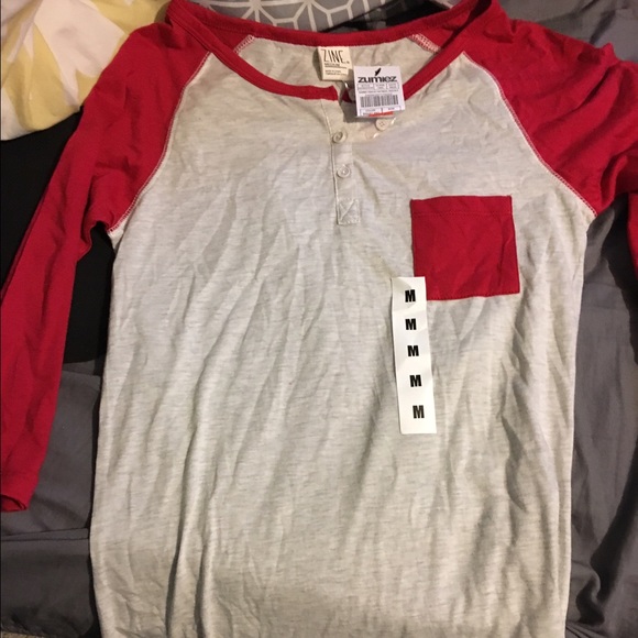 Brand new Zumiez top