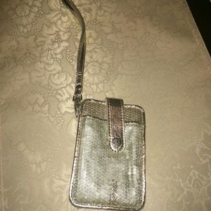 Sparkling wristlet