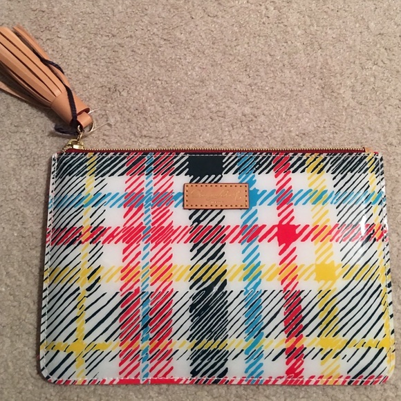 Dooney & Bourke luxury pouch!
