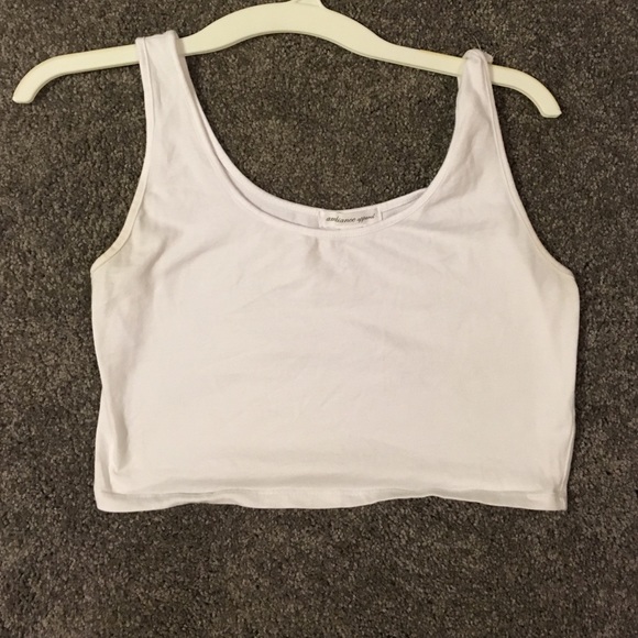 WHITE CROP TOP - Picture 1 of 1