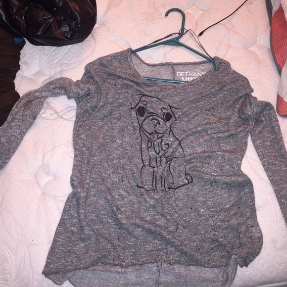 sweater - Picture 1 of 2