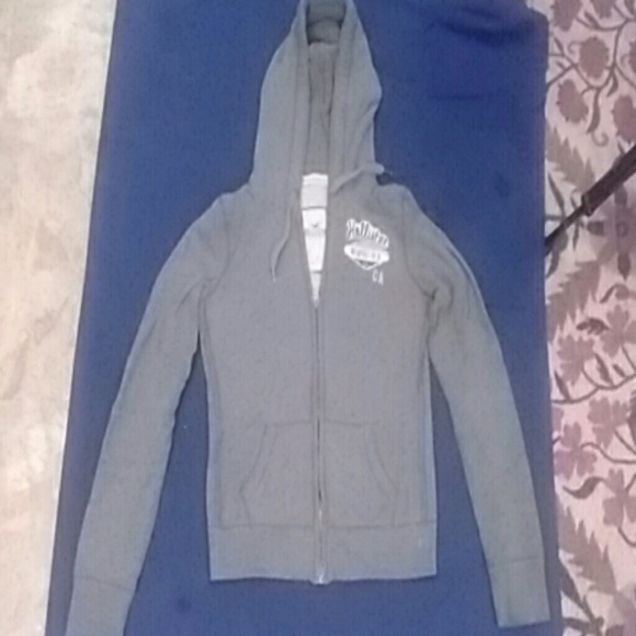 Hollister gray sweat shirt - Picture 1 of 1