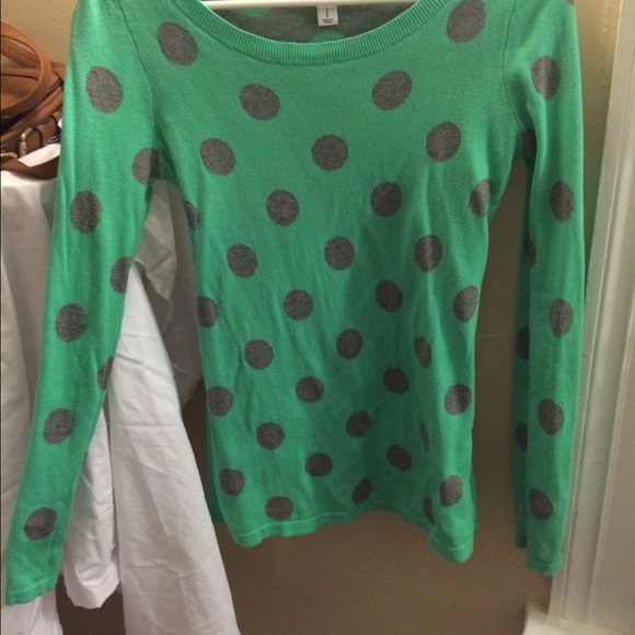Mint&grey polka dot sweater/100 percent condition