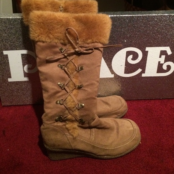 - TOPMODA Boots - Picture 3 of 3