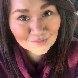 Meet your Posher, April