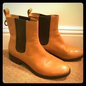 Authentic Cole Haan Evan Chelsea ankle boots