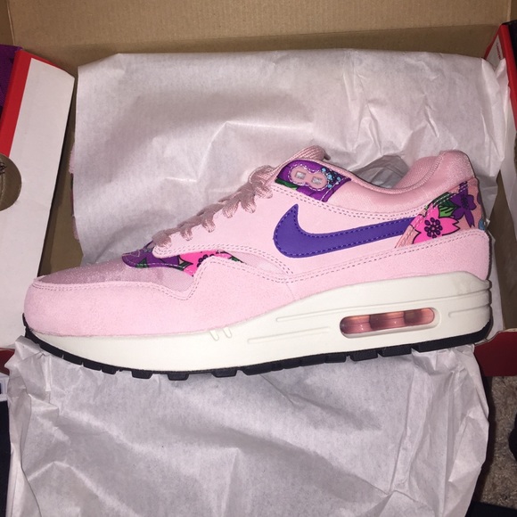nike air max purple flowers