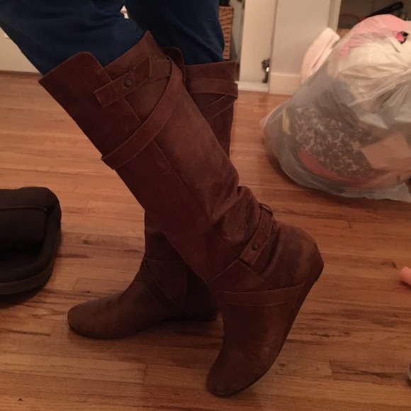 Aldo chestnut brown boots - Picture 2 of 3
