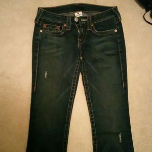 True religion jeans. Super cute !