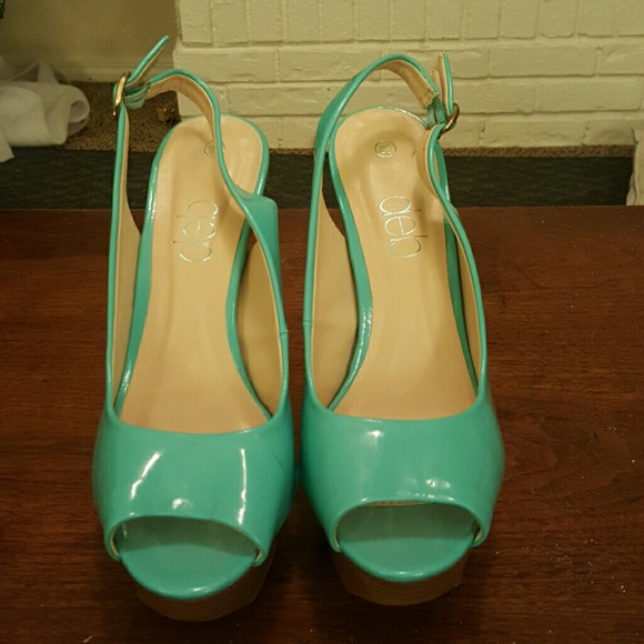 8.5 light turquoise platform sling back