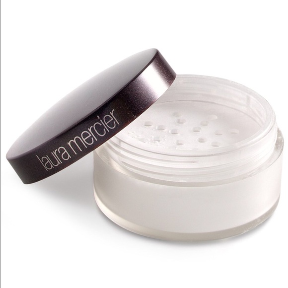 Sold- LAURA MERCIER
Secret Brightening Powder