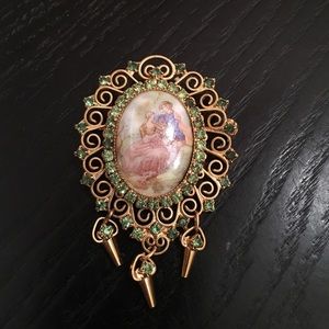 Cameo brooch