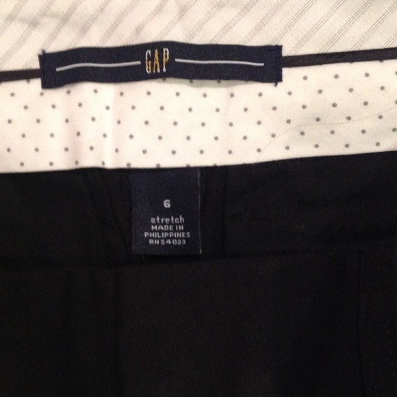 🌴GAP SHORTS - Picture 3 of 4