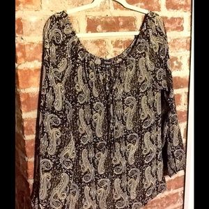 🕶TOLANI SILK TOP BEAUTIFUL PAISLEY PATTERN🕶