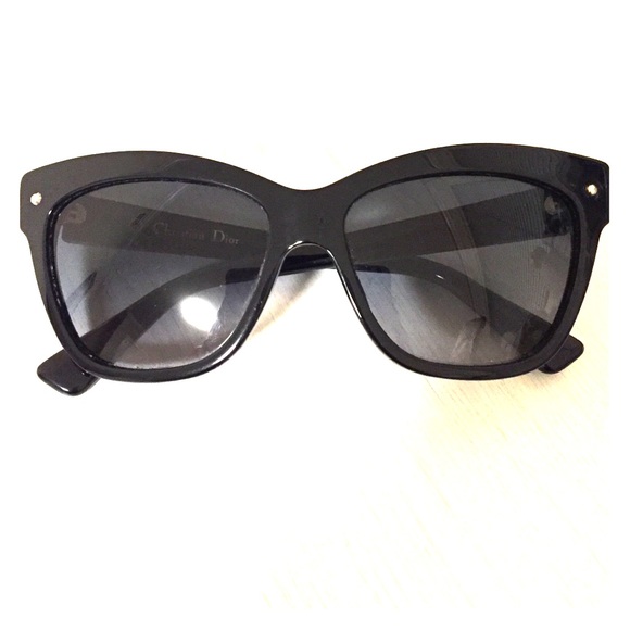 Authentic Christian Dior sunglasses - Picture 1 of 4