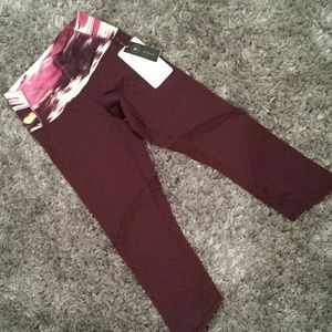 NWT Lululemon wunder under crop hi-rise